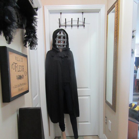 Iron Man Mask and New cape - Picture 4 of 6